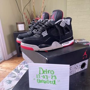 Air Jordan Bred 4s